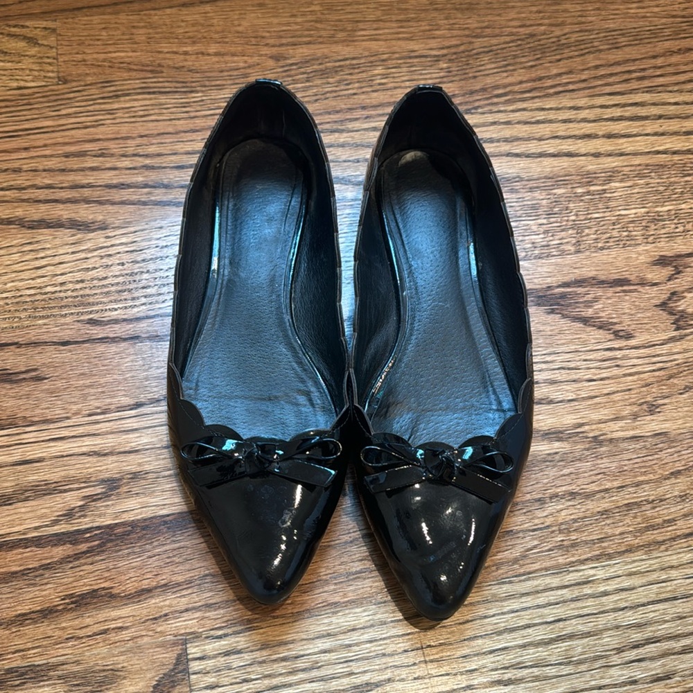 Kate Spade Scallop Flats